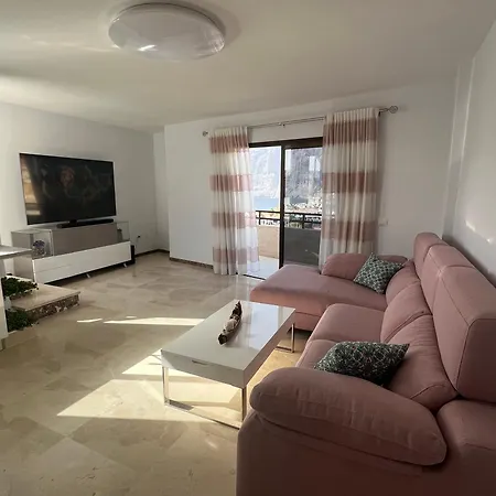 Apartamento 4 Bedroom 2 Bathroom Penthouse With Private Patio And Jacuzzi, Astonishing Views Of Gigantes