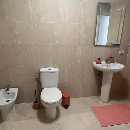 Apartamento 4 Bedroom 2 Bathroom Penthouse With Private Patio And Jacuzzi, Astonishing Views Of Gigantes Puerto de Santiago (Tenerife)