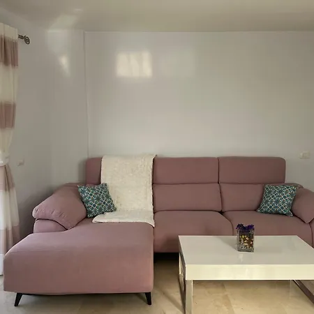 4 Bedroom 2 Bathroom Penthouse With Private Patio And Jacuzzi, Astonishing Views Of Gigantes