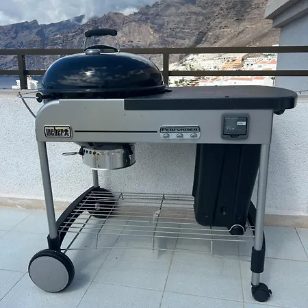 4 Bedroom 2 Bathroom Penthouse With Private Patio And Jacuzzi, Astonishing Views Of Gigantes *